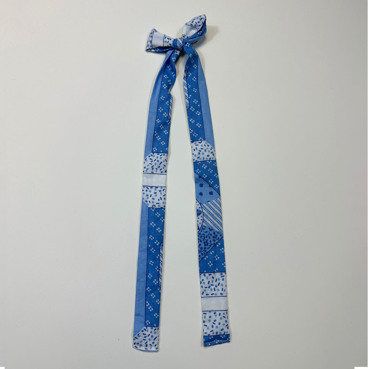 hair bow - light blue quilted