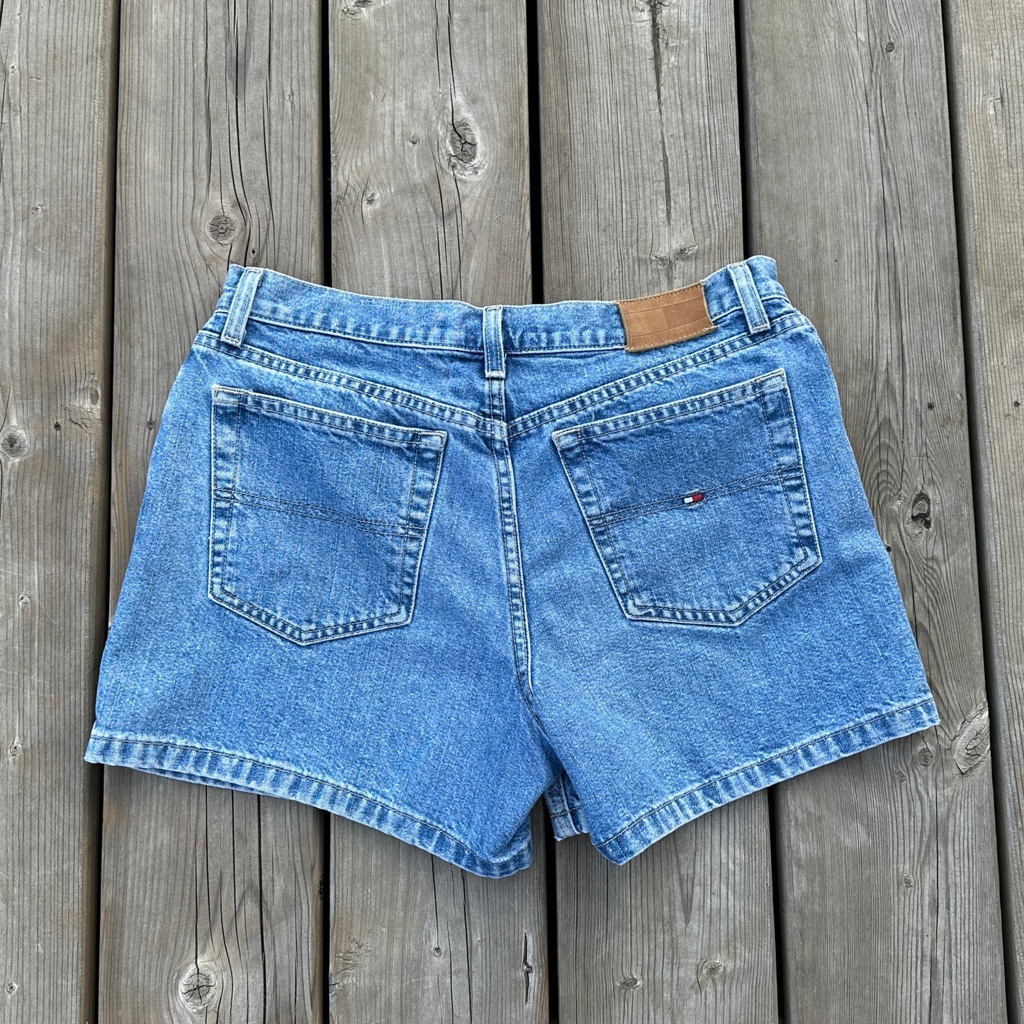 2000s tommy hilfiger denim shorts (6)