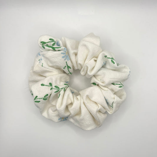 medium scrunchie white linen green vines