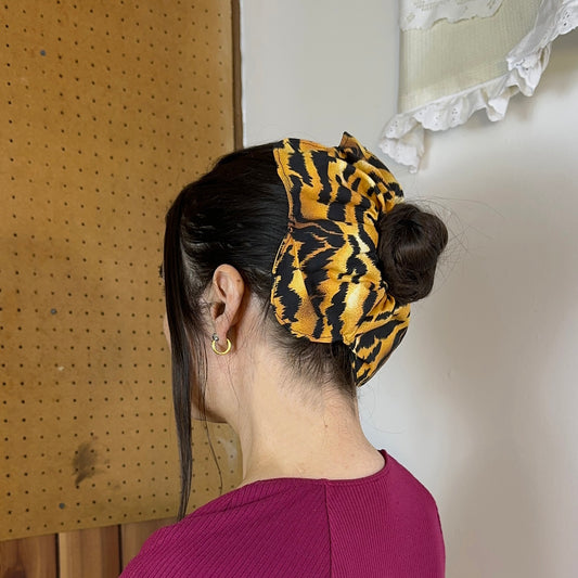 flower scrunchie tiger print