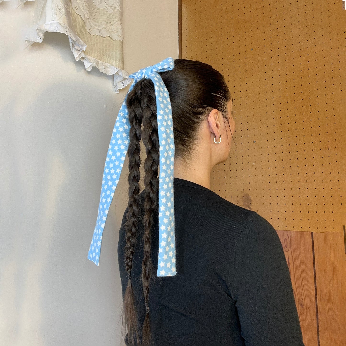 hair bow - baby blue star