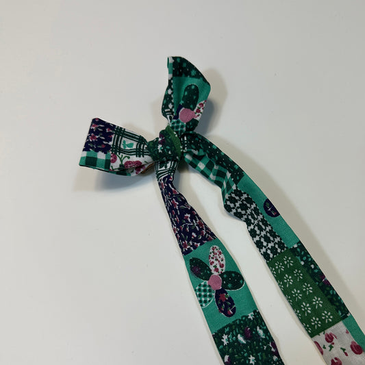 hair bow - turquoise quilted