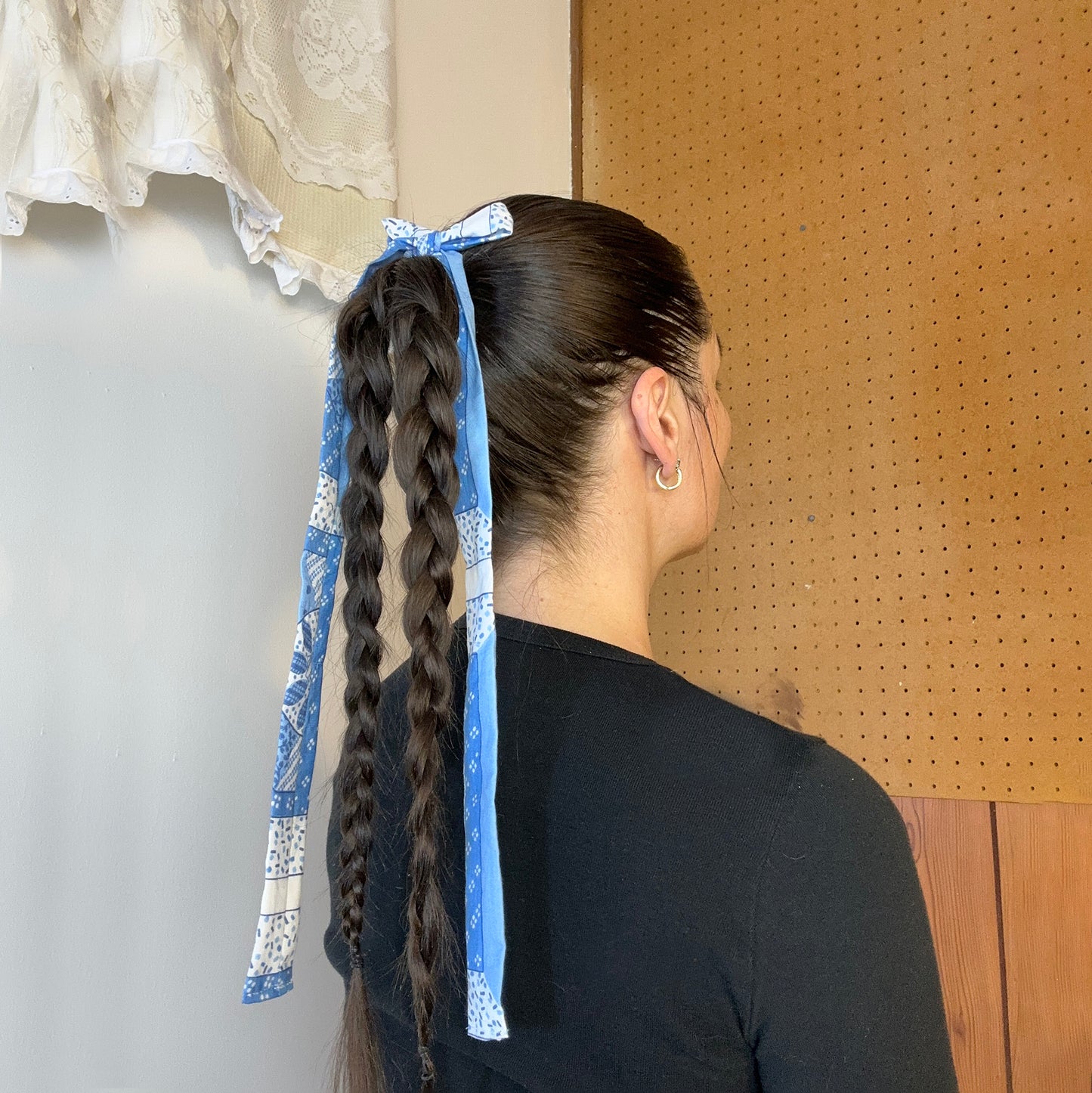 hair bow - light blue quilted