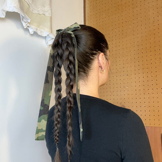 hair bow - green army camo