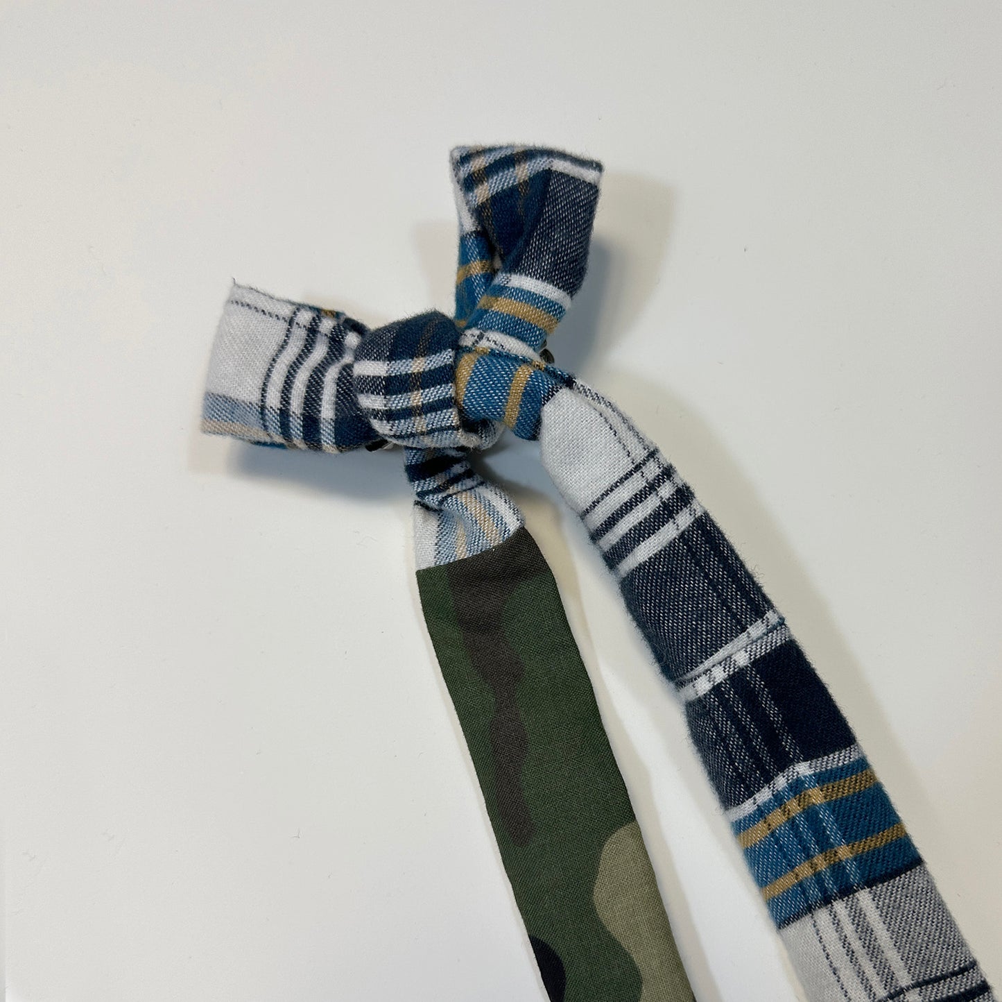 hair bow - half plaid half army camo