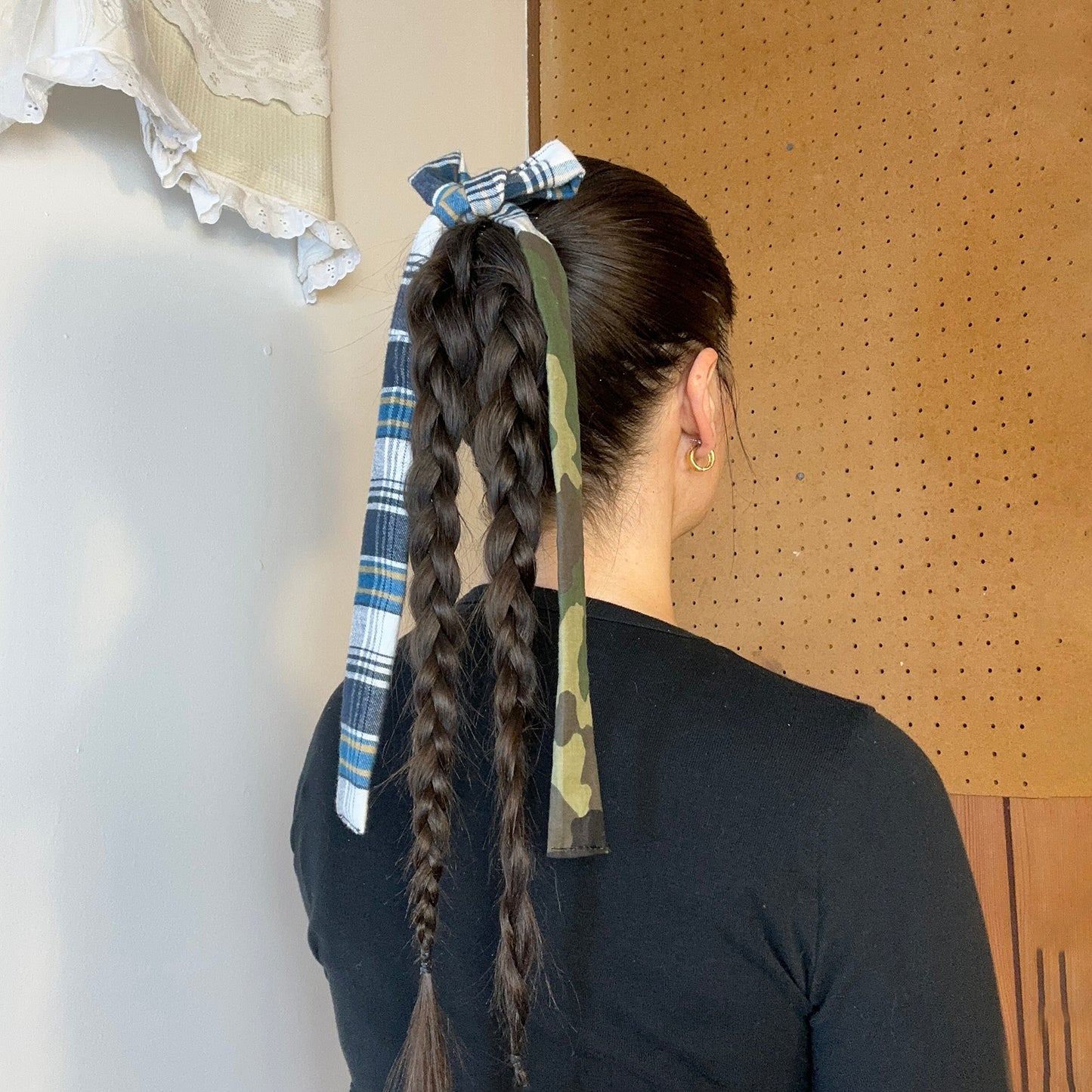 hair bow - half plaid half army camo