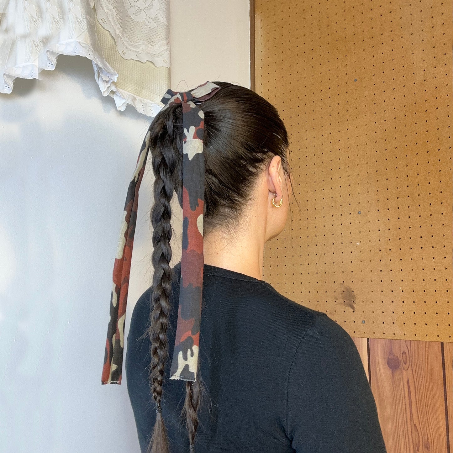 hair bow - brown army camo