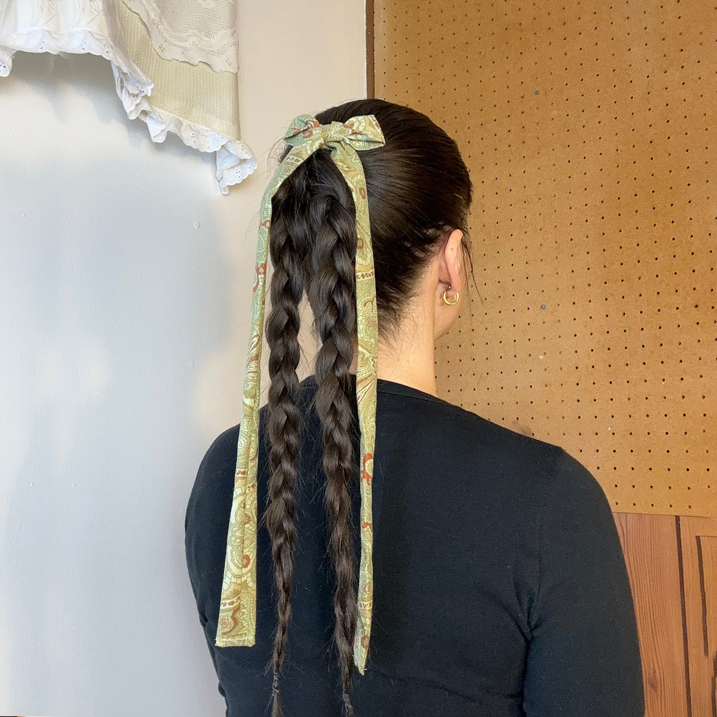 hair bow - sage paisley